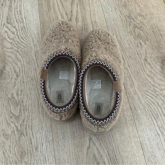 UGG® Tazz Maxi Curly Genuine Shearling Platform Slipper Sz 11 - Picture 4 of 7